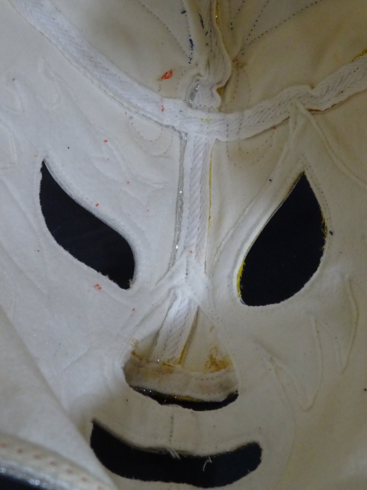Mil Mascaras 