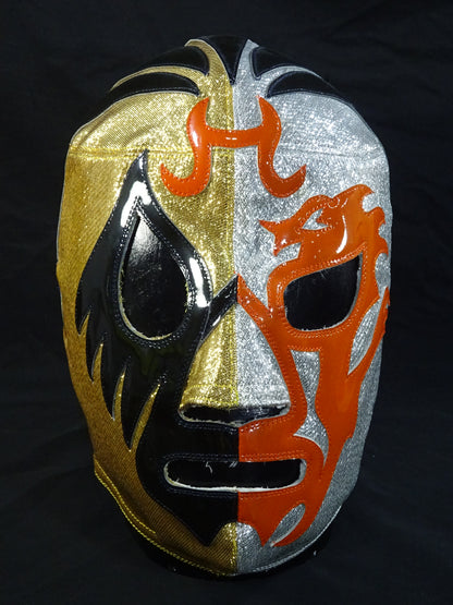 Mil Mascaras 