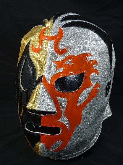 Mil Mascaras 