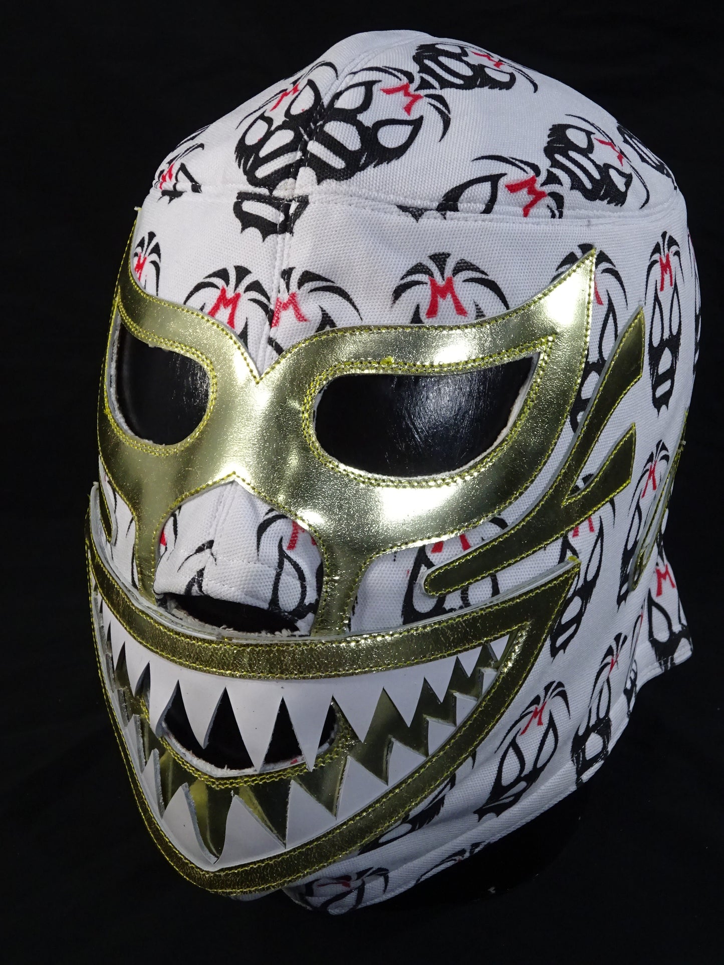 Mil Mascaras 