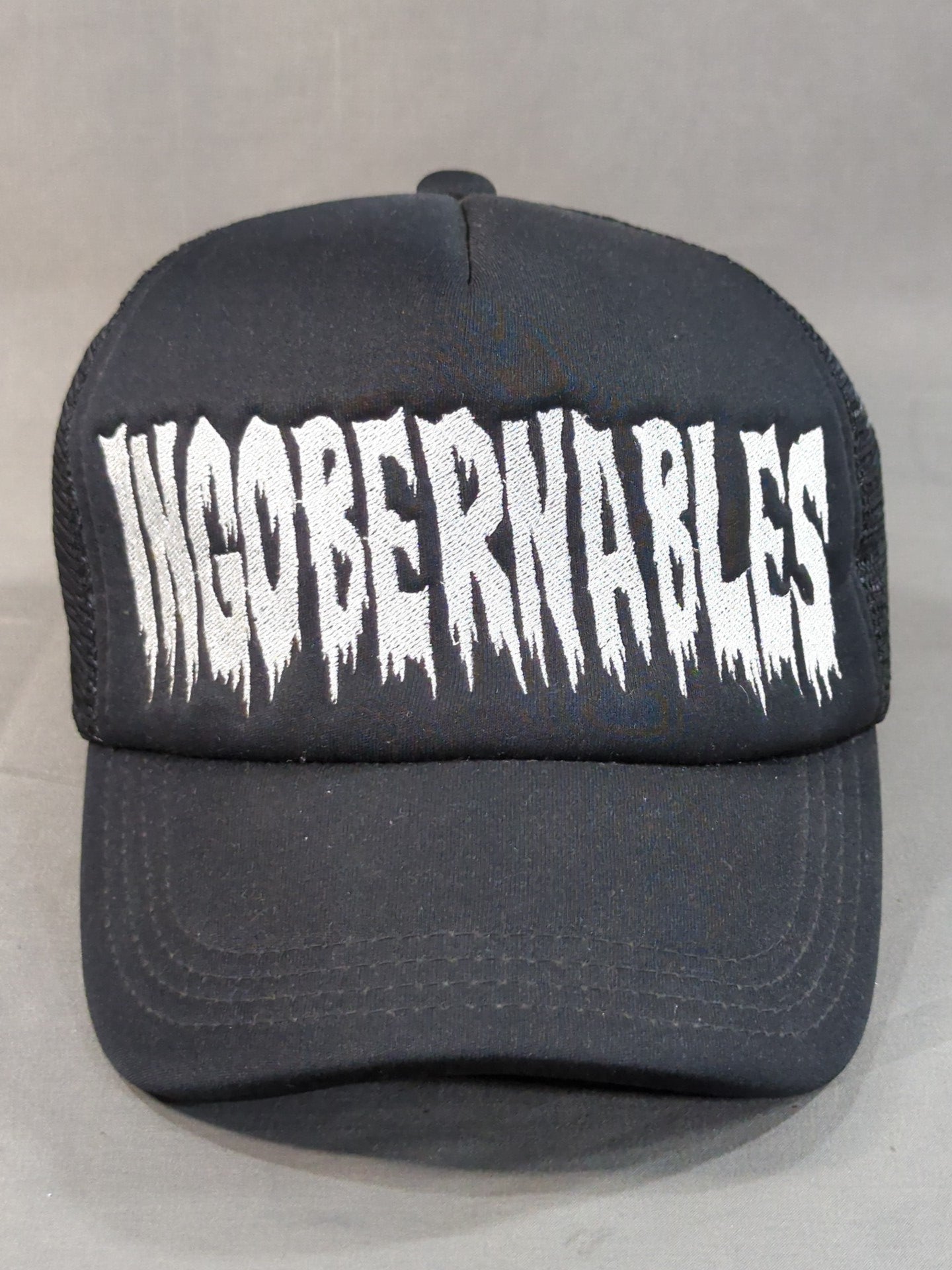 内藤哲也 L・I・J「INGOBERNABLES」メッシュキャップ①(ブラック×ホワイト)
