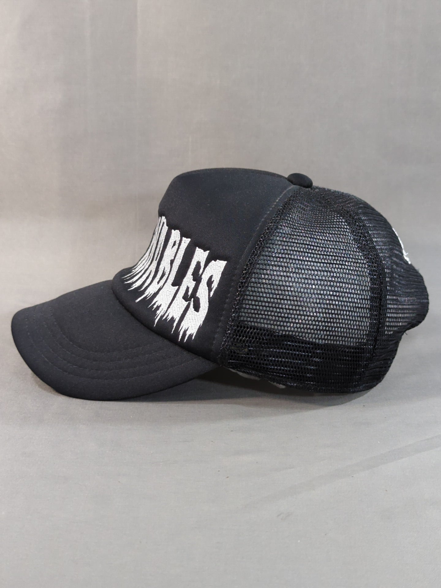 Tetsuya Naito L.I.J "INGOBERNABLES" Mesh Cap (2) (Black× White)