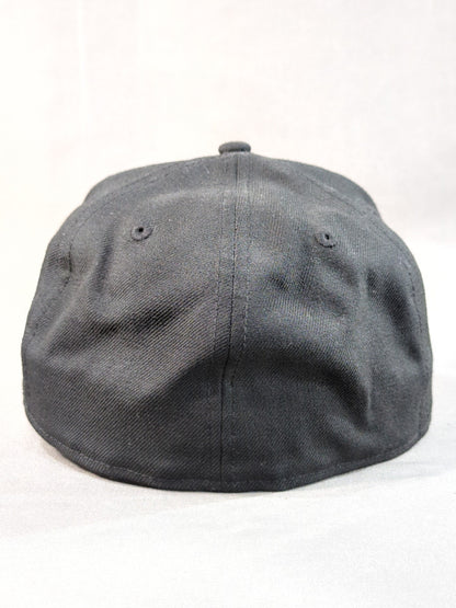 L・I・J×NEW ERA(R) 59FIFTY(TM) キャップ(ブラック×ホワイト)