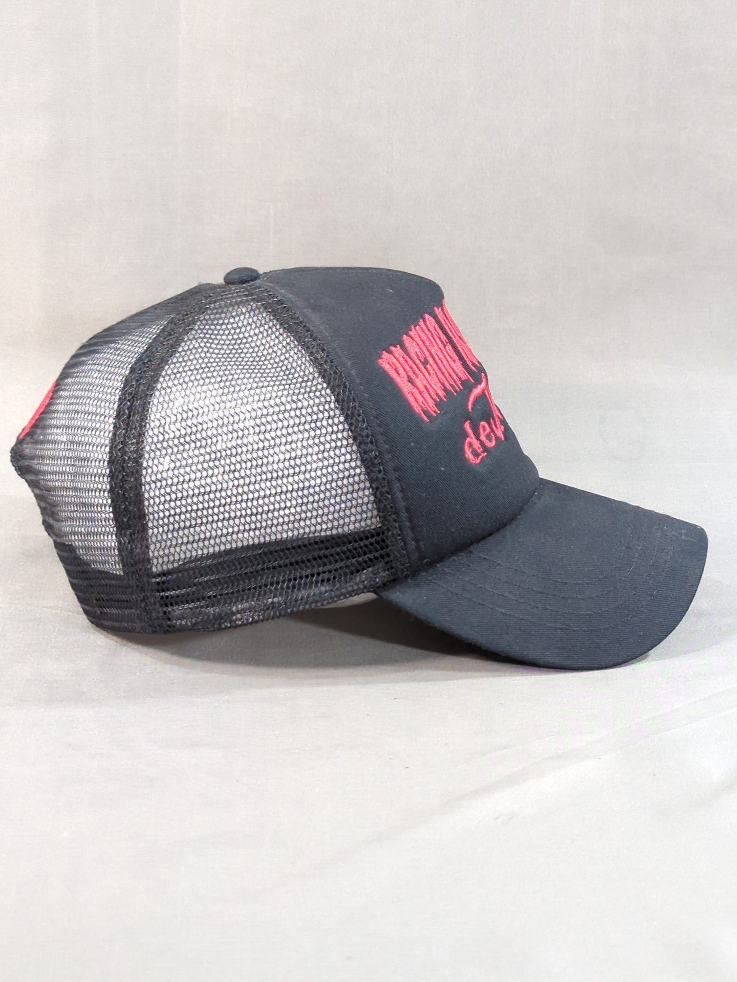 内藤哲也×JRA「RACING ASSOCIATION de JAPON」メッシュキャップ(ブラック×レッド)