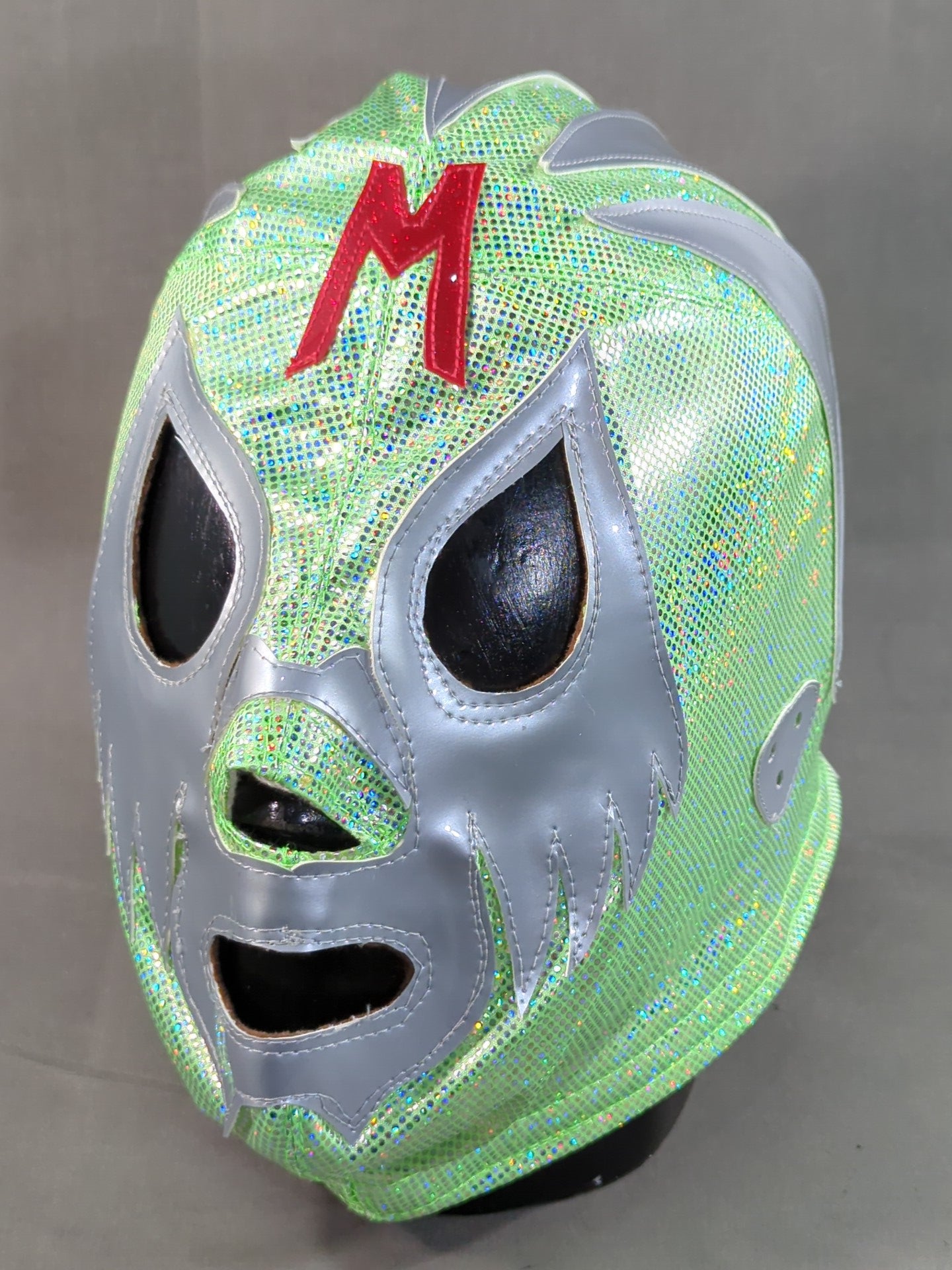 Mil Mascaras 