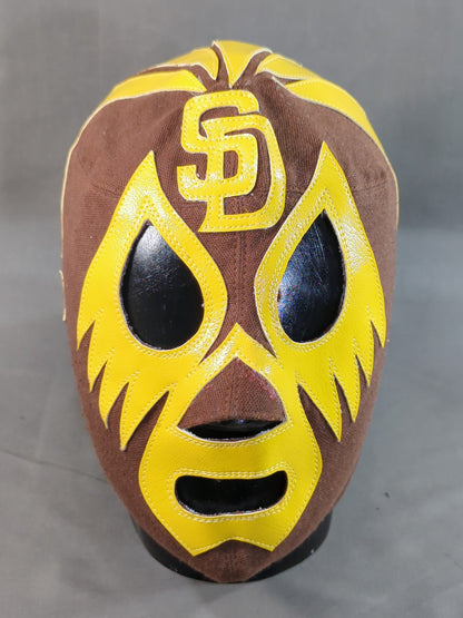 Mil Mascaras 