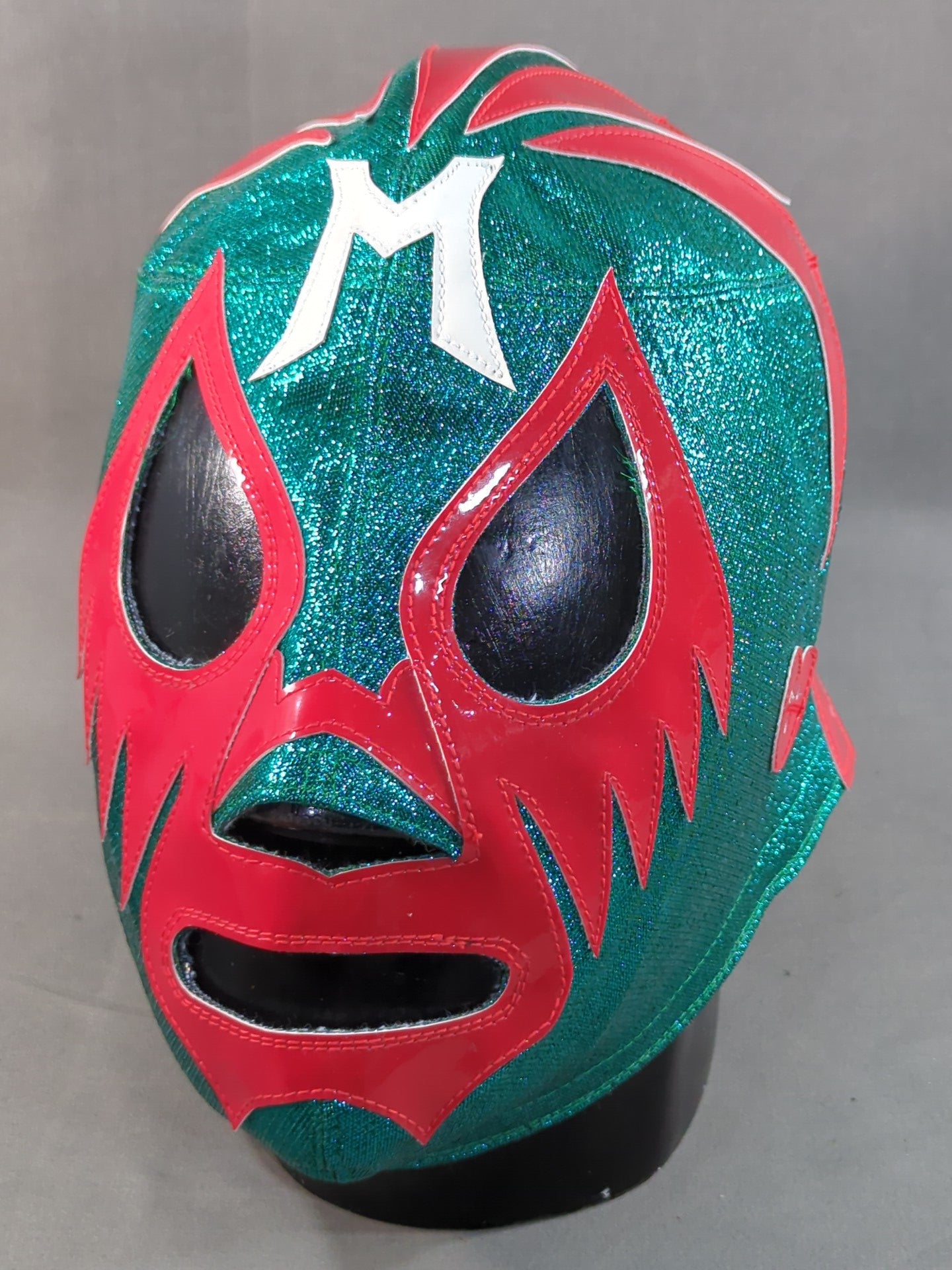 Mil Mascaras 