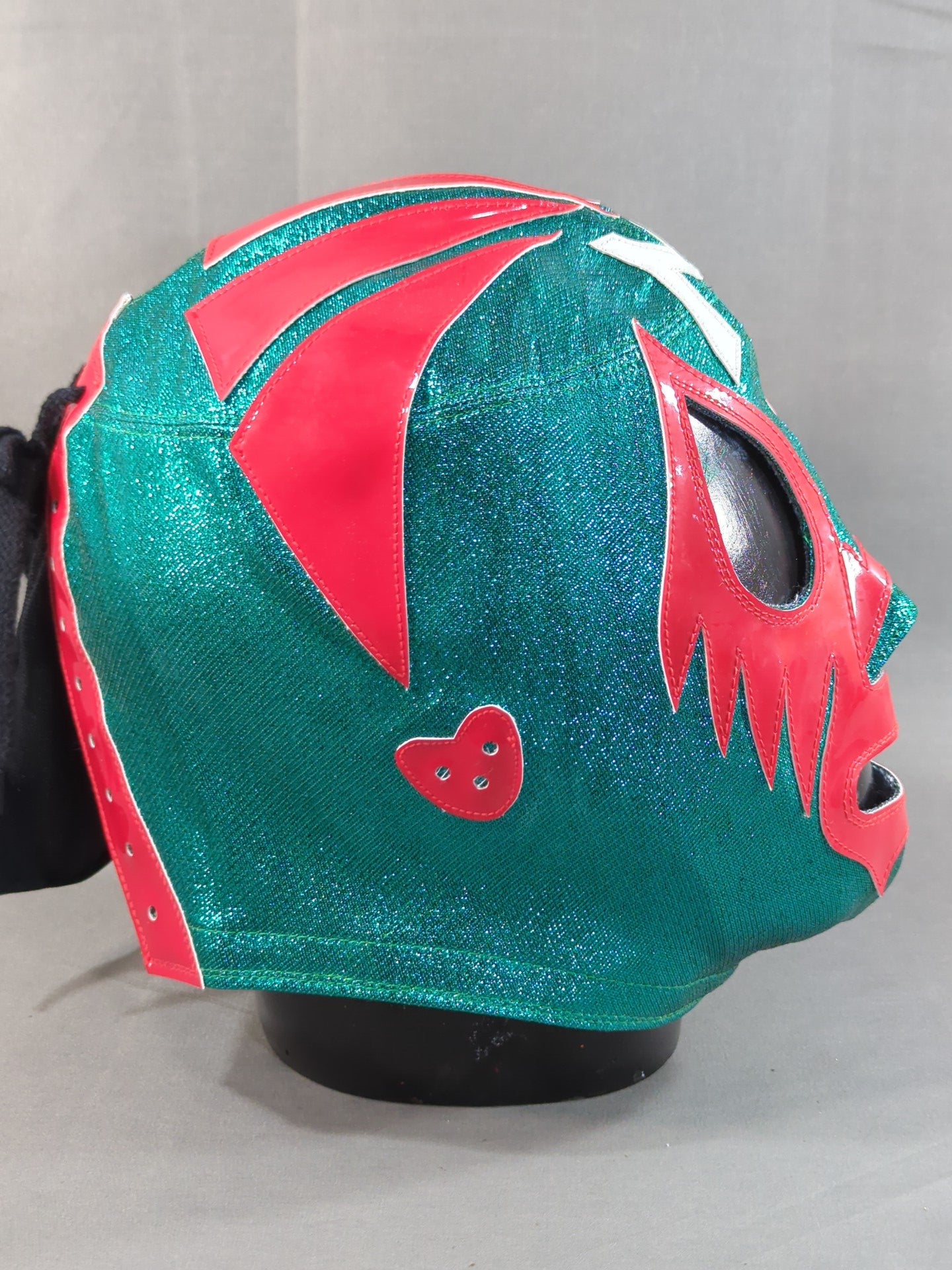 Mil Mascaras 