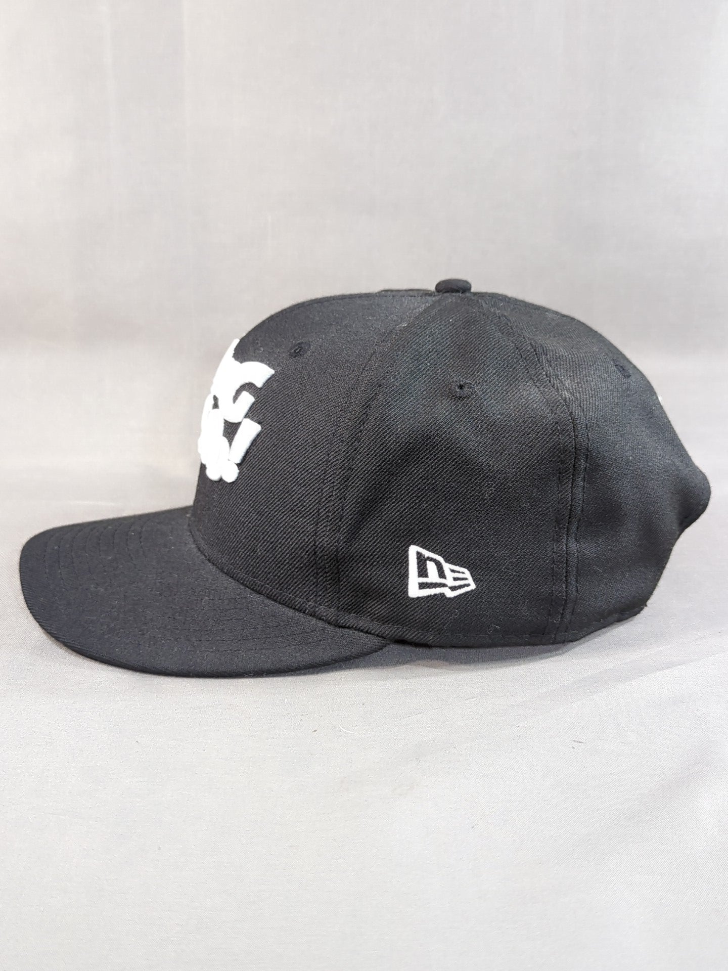 武藤敬司×NEW ERA(R) 9FIFTY(TM)「SHINING WIZARD!」キャップ(ブラック
