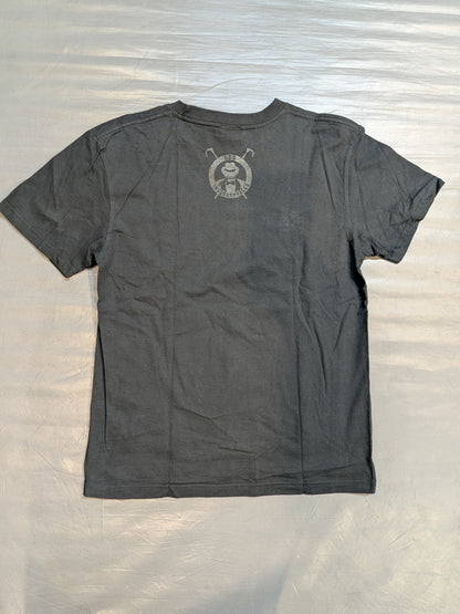 BUSHI  "INGOBERNABLES" T-shirt (Black×Black)