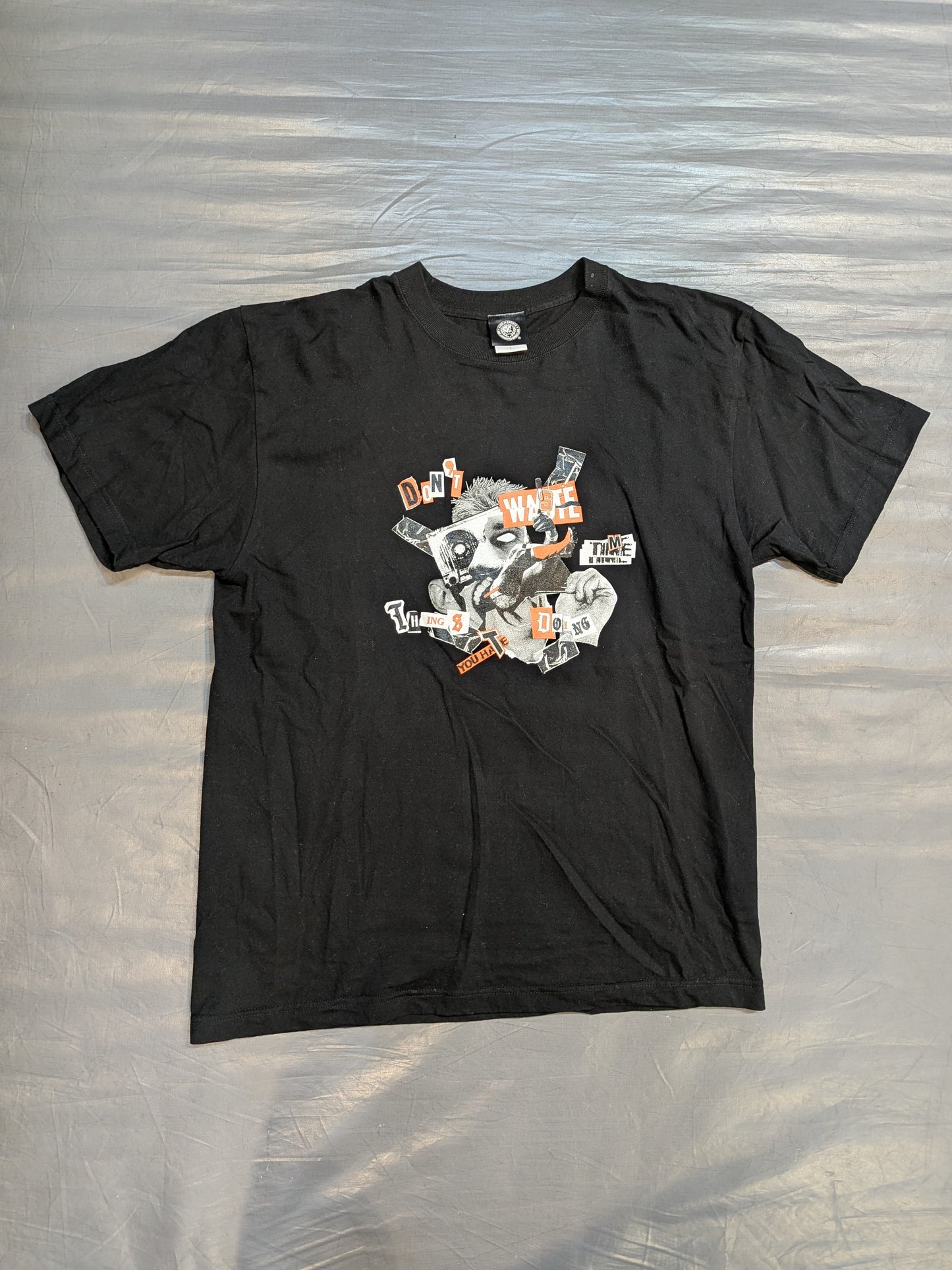 ザック・セイバーJr.「DON'T WASTE TIME DOING THINGS YOU HATE」Tシャツ