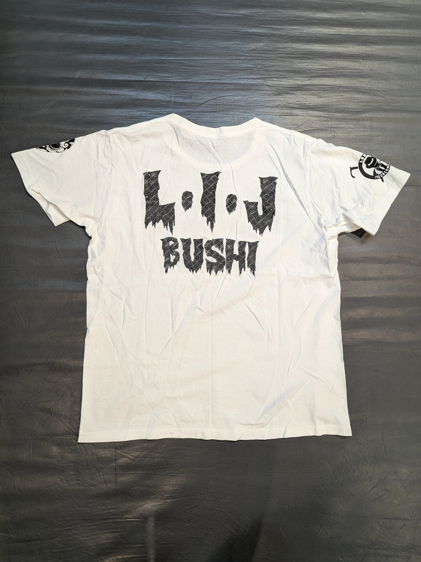 BUSHI×L・I・J Tシャツ(ホワイト×ブラック)