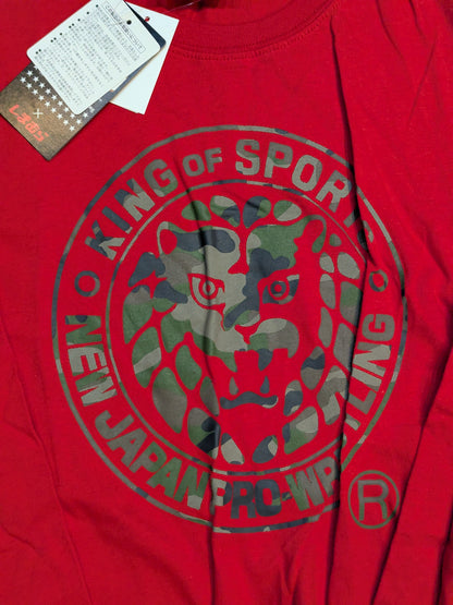 New Japan Pro Wrestling × Shimamura Lion Mark Long sleeve T-shirt (red × camouflage)
