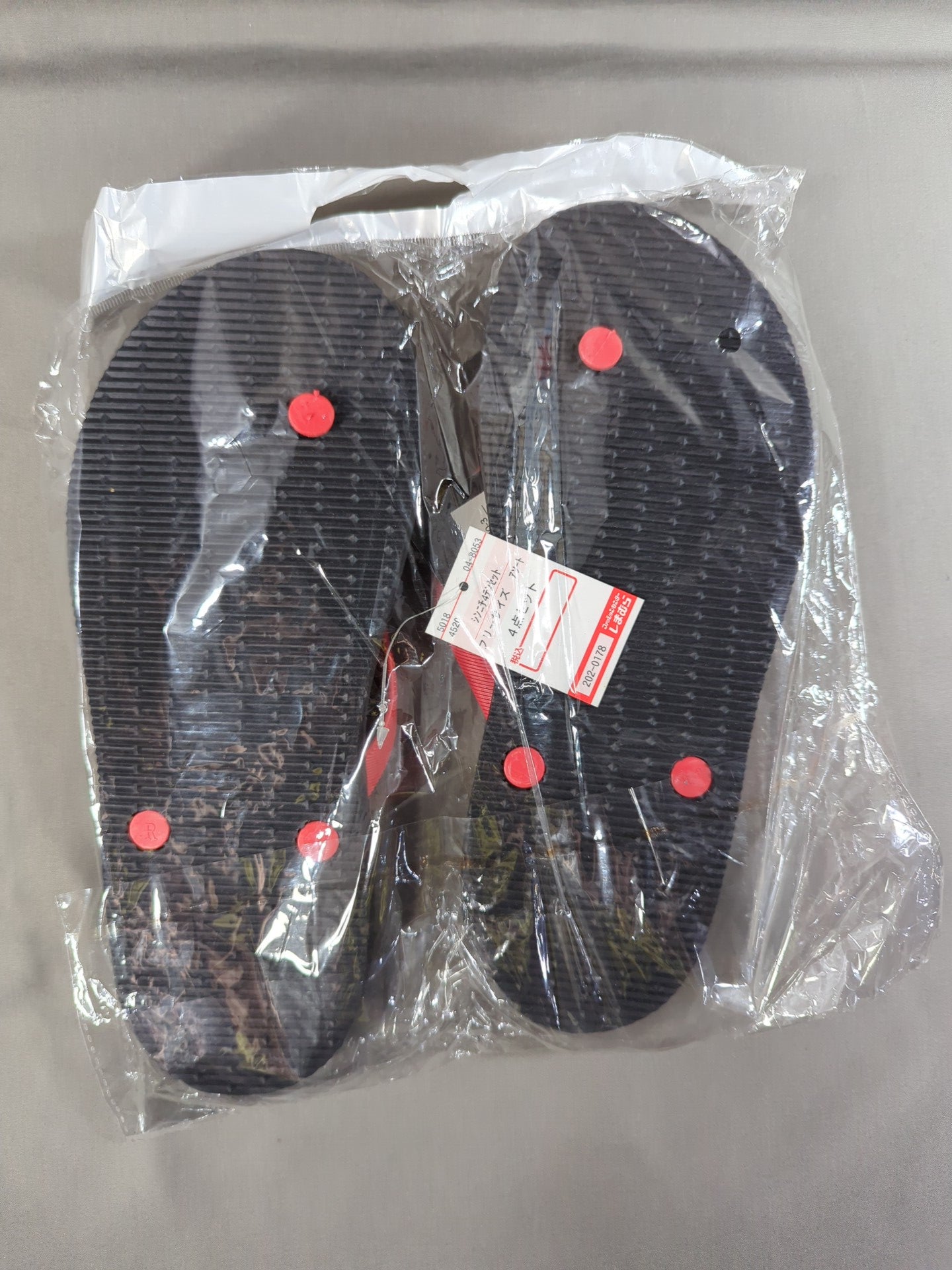 ★ New Japan Pro Wrestling × Shimamura ★ Lion Mark  Flip-Flops