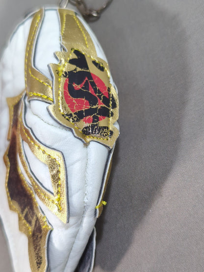 BUSHI  Mask Coin Case & Keychain (White, × Gold)