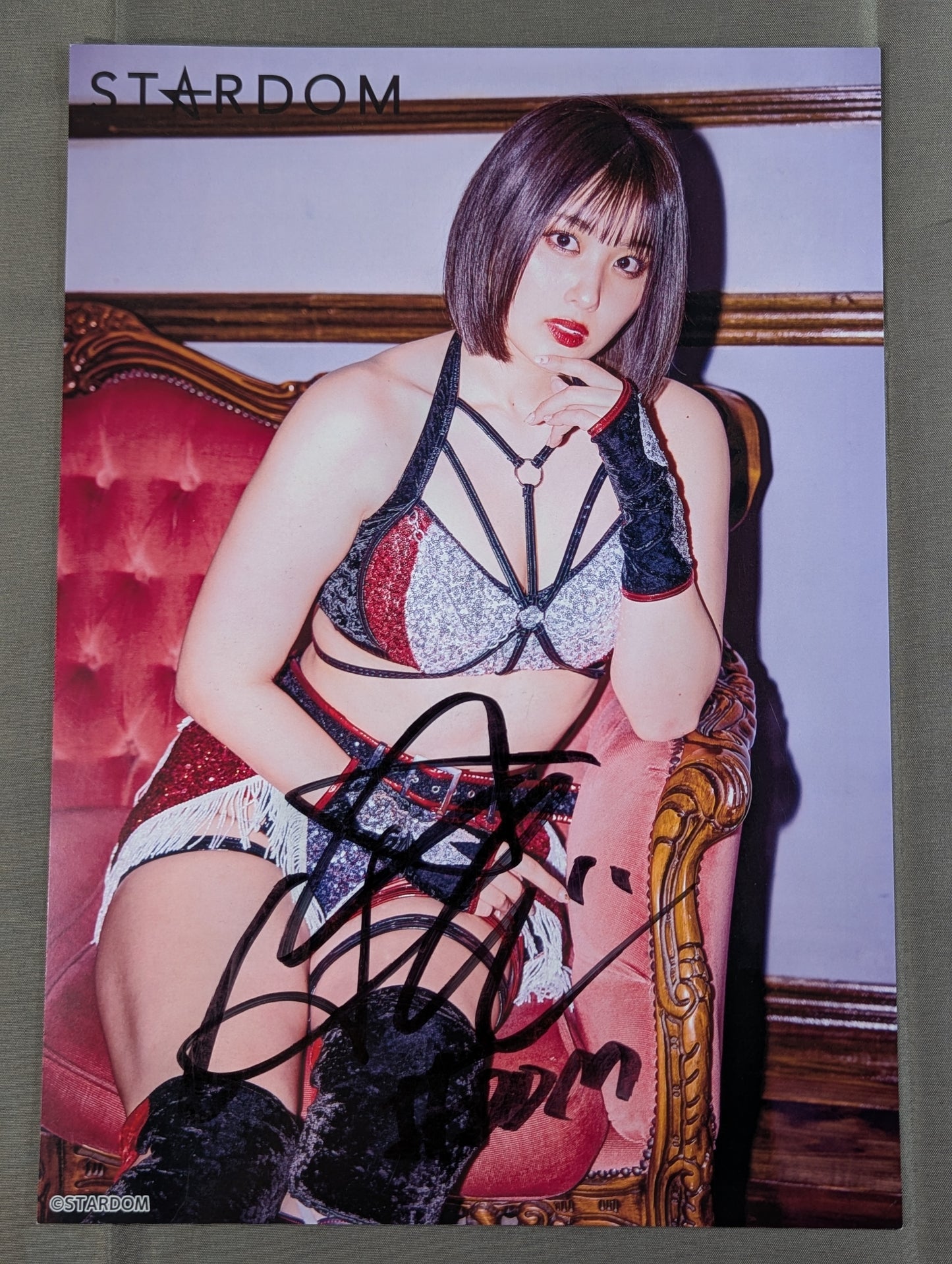 ひめか 直筆サイン入り スターダムポートレート(R-8)