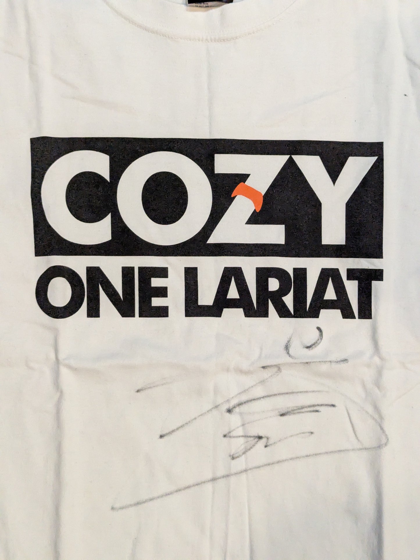 【直筆サイン入り】小島聡「COZY IS BACK」Tシャツ