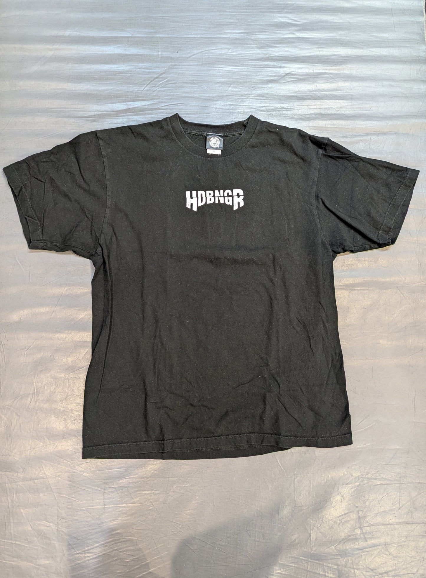 エル・ファンタズモ「HDBNGR」Tシャツ