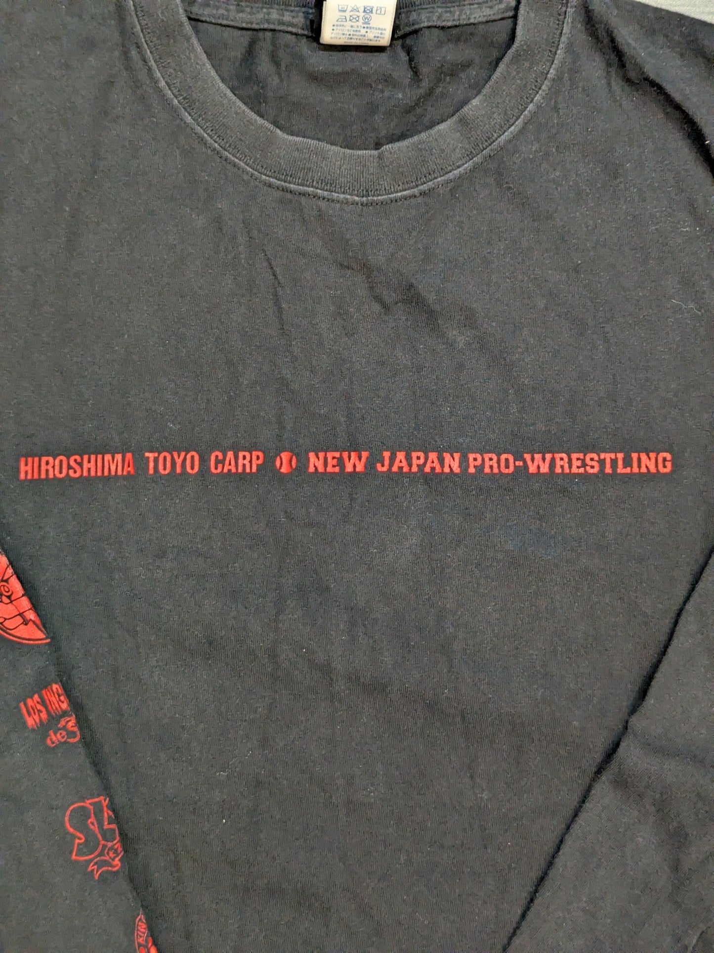 Hiroshima Toyo Carp ×New Japan Pro Wrestling  Long Sleeve T-Shirt