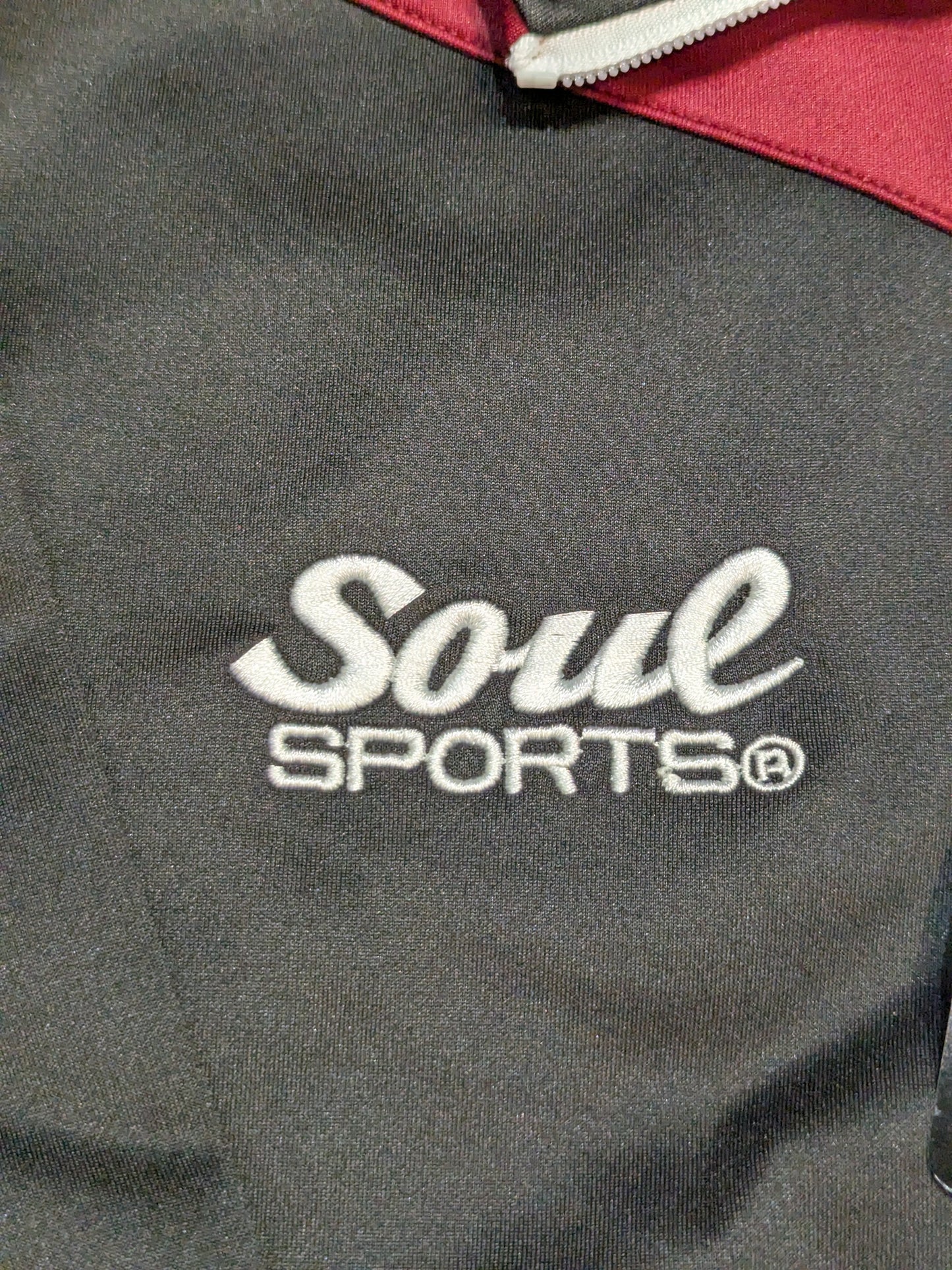 新日本プロレス×SOUL セットアップジャージ(ブラック×バーガンディ)
