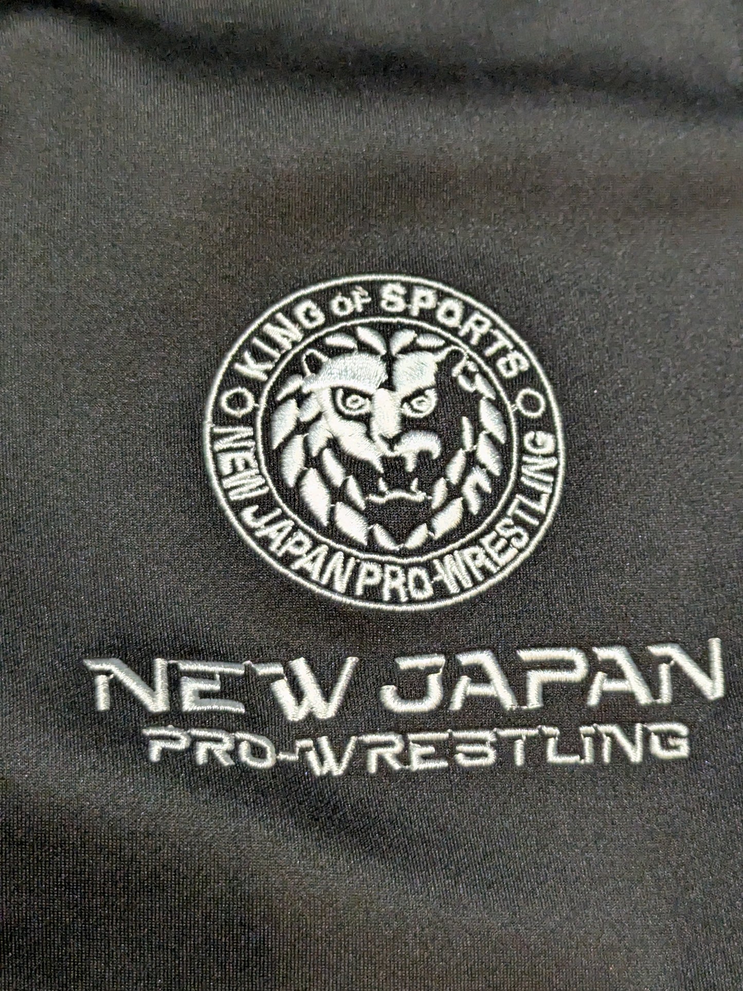 新日本プロレス×SOUL セットアップジャージ(ブラック×バーガンディ)