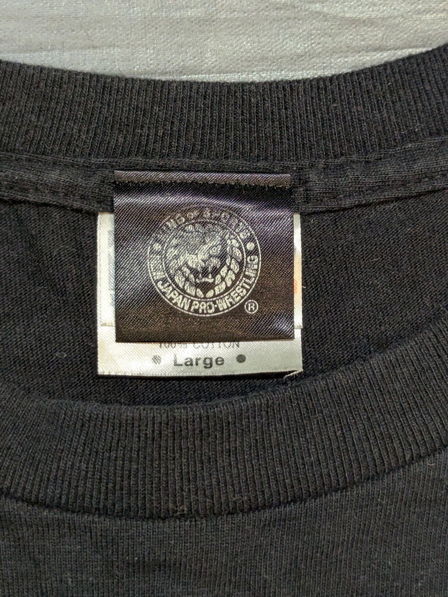 新日本プロレス「火の国」Tシャツ(くまモンバージョン)