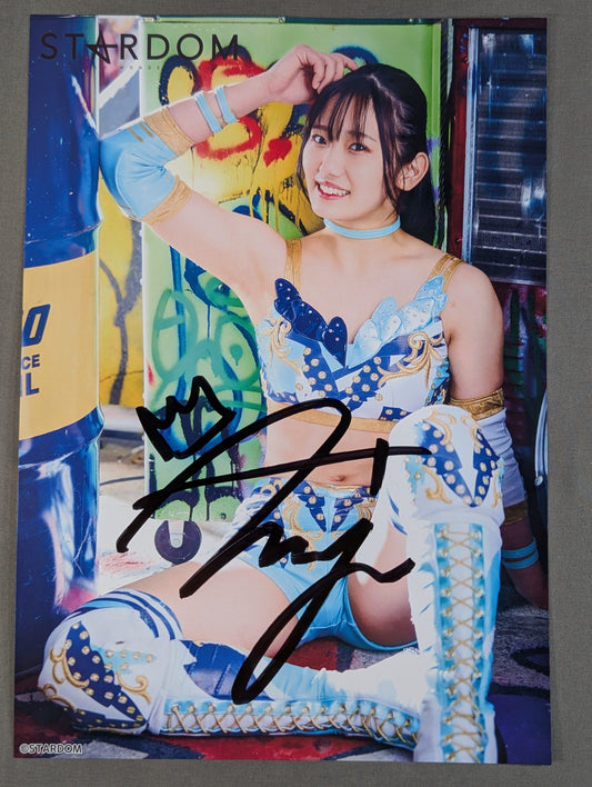 Miyu Amasaki  hand signed autograph  Stardom Pro-Photo  (L-1)