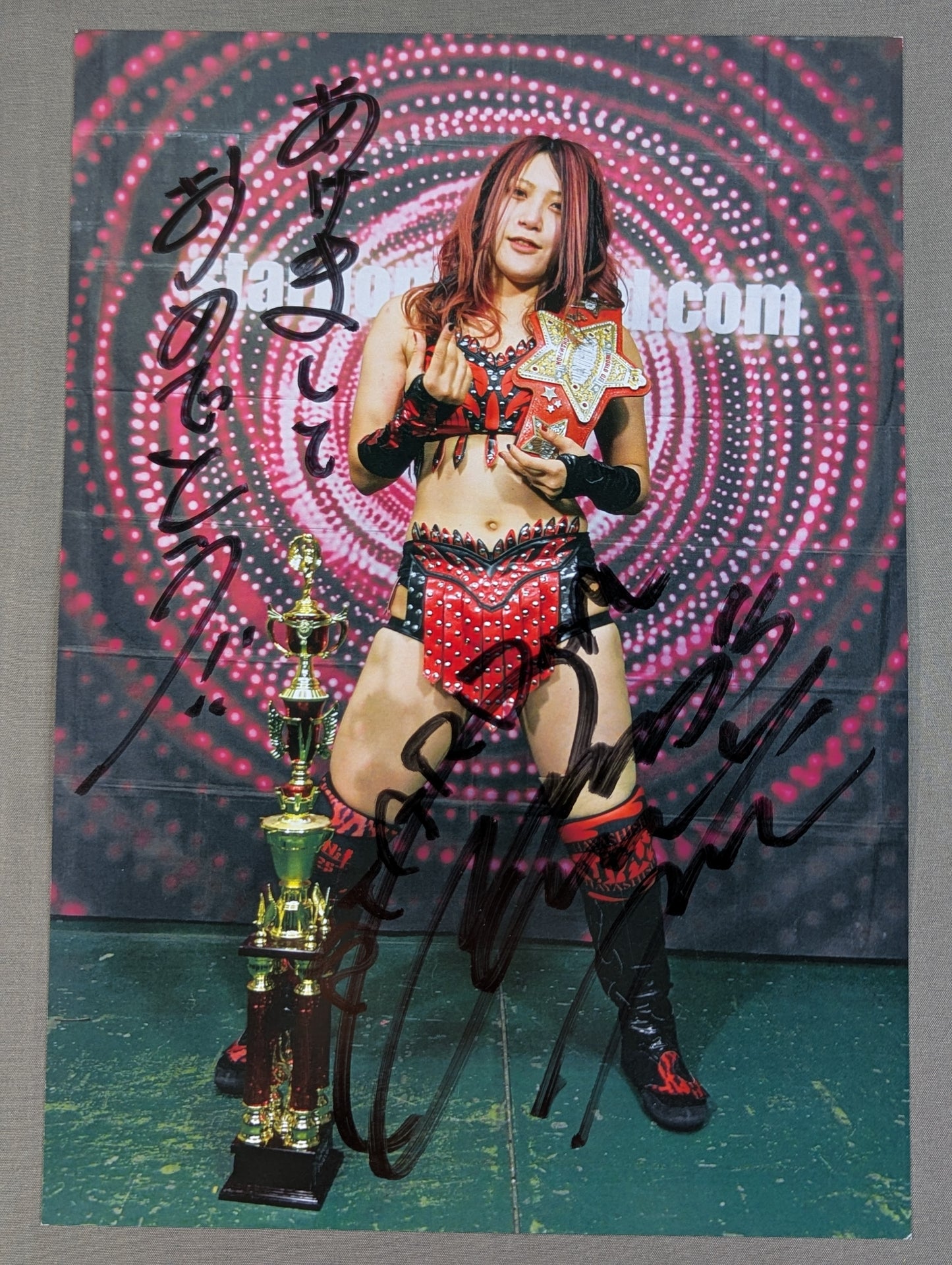 Utami Hayashishita  hand signed autograph  Starda Mu Pro-Photo (W-3)