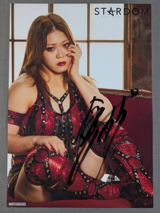 Suzu Suzuki  hand signed autograph  Starda Pro-Photo (B-8)