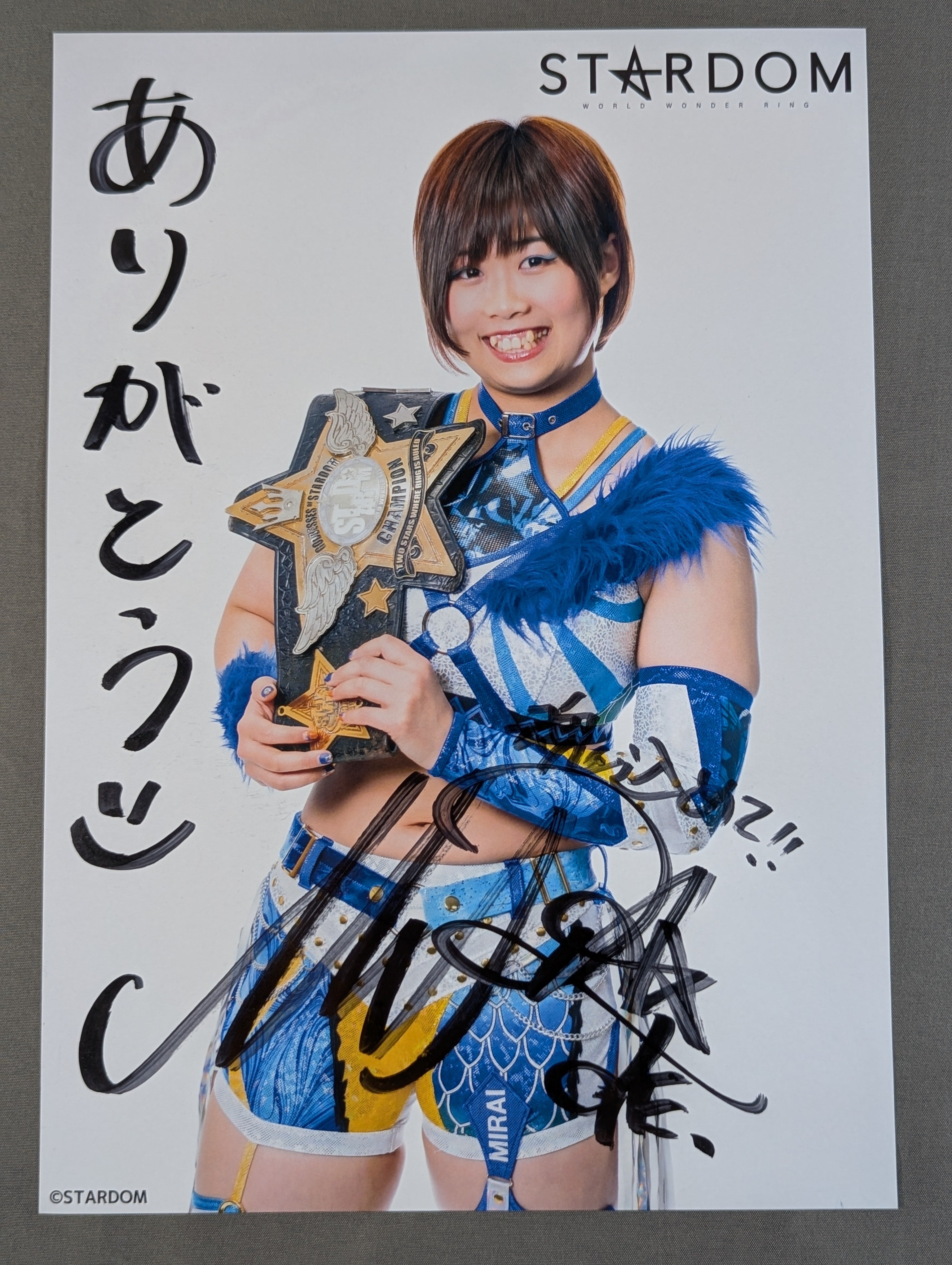 MIRAI 直筆サイン入り スターダムポートレート(D-4) – 闘道館
