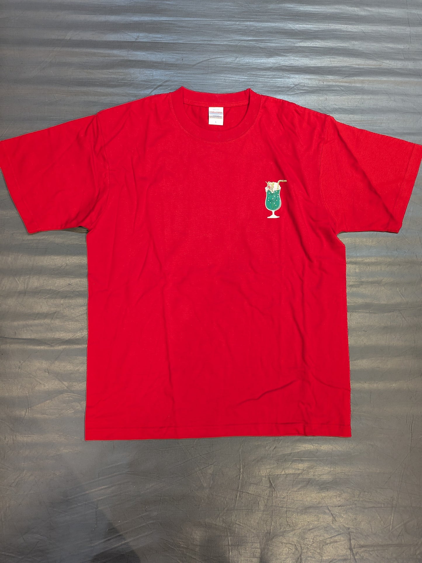 UNAGI SAYAKA "Vivid Melon Soda Brief Flavor" T-shirt (Red)