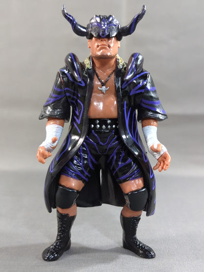 Hiroyoshi Tenzan  (Mountain Horn Gown)