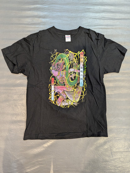 ウナギ・サヤカ「雷鳴の如く」Tシャツ(ブラック)