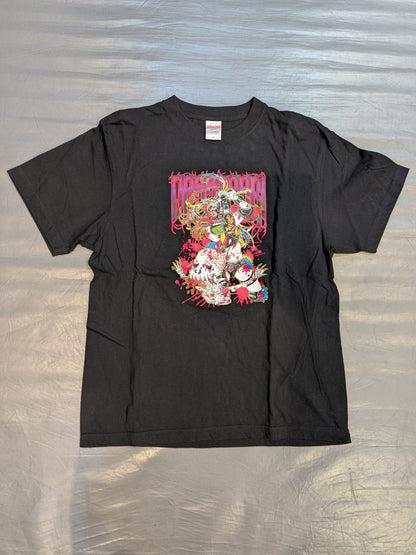 ウナギ・サヤカ「ダーク・ウナギ様」Tシャツ