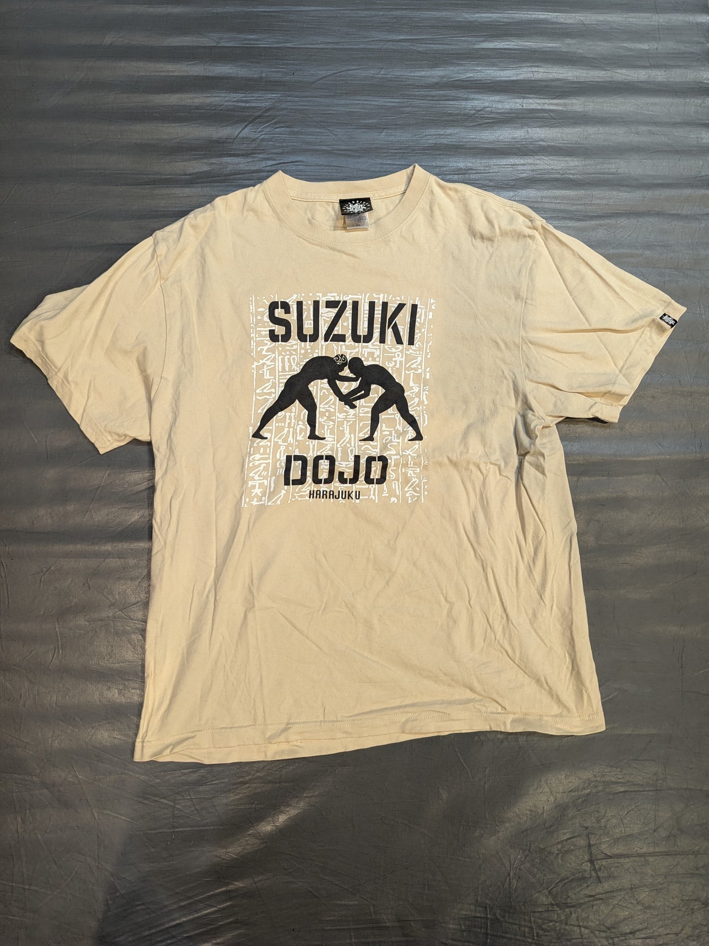 鈴木みのる「SUZUKI DOJO」Tシャツ(ベージュ)