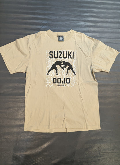 鈴木みのる「SUZUKI DOJO」Tシャツ(ベージュ)