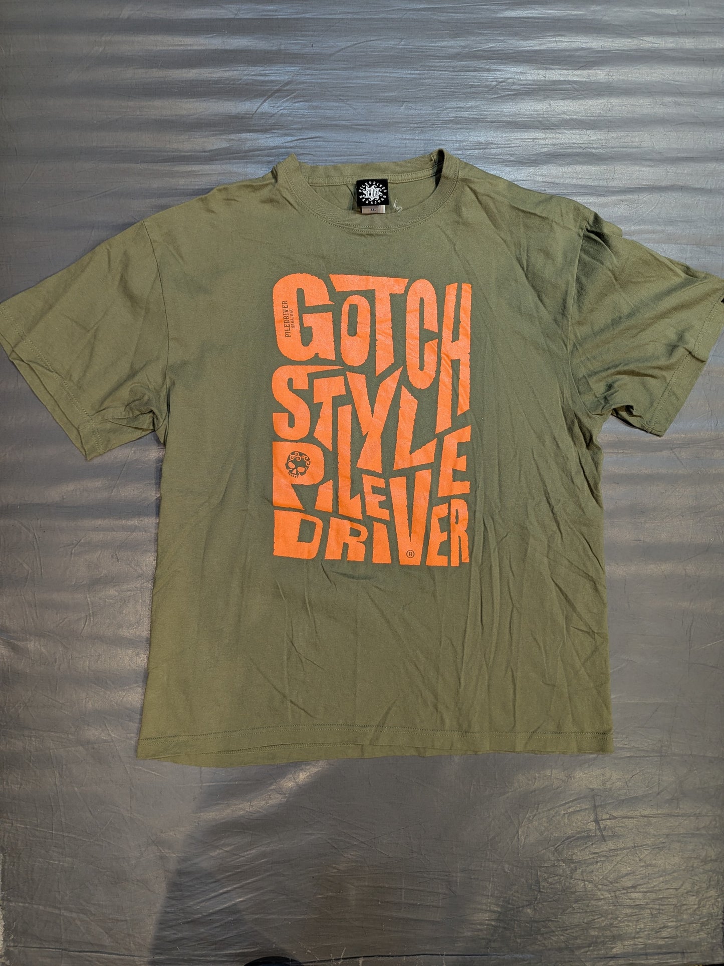 鈴木みのる「GOTCH STYLE PILE DRIVER」Tシャツ②(カーキ)