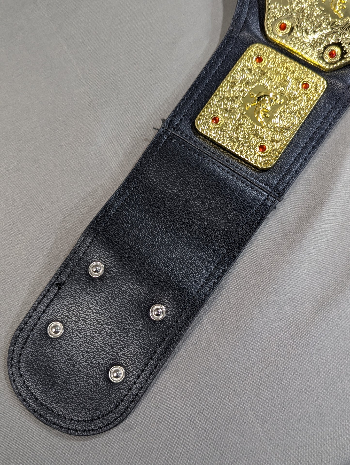 WWE WORLD HEAVY WEIGHT CHAMPIONSHIP BELT (BIG GOLD) Toy Belt