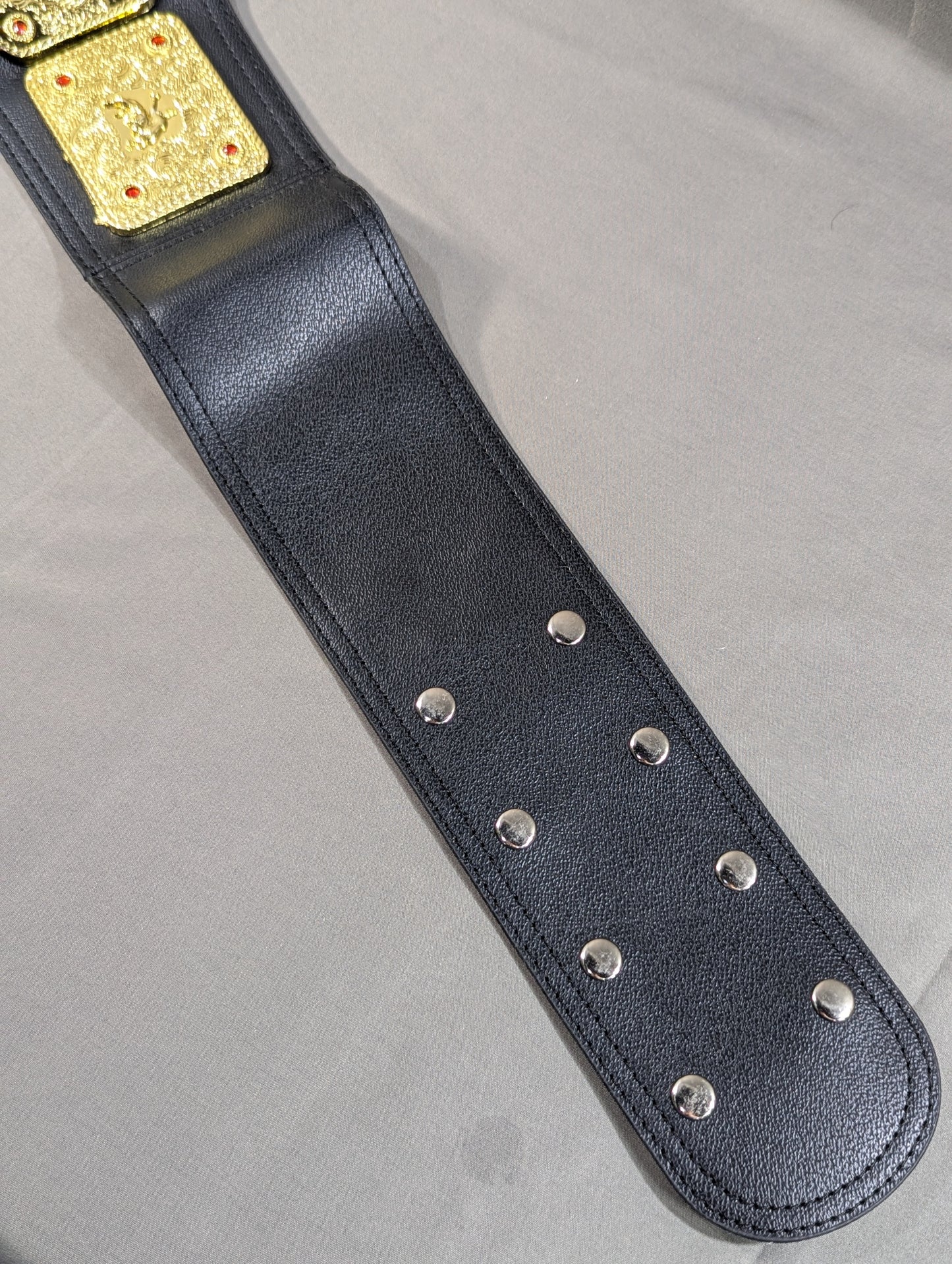 WWE WORLD HEAVY WEIGHT CHAMPIONSHIP BELT (BIG GOLD) Toy Belt