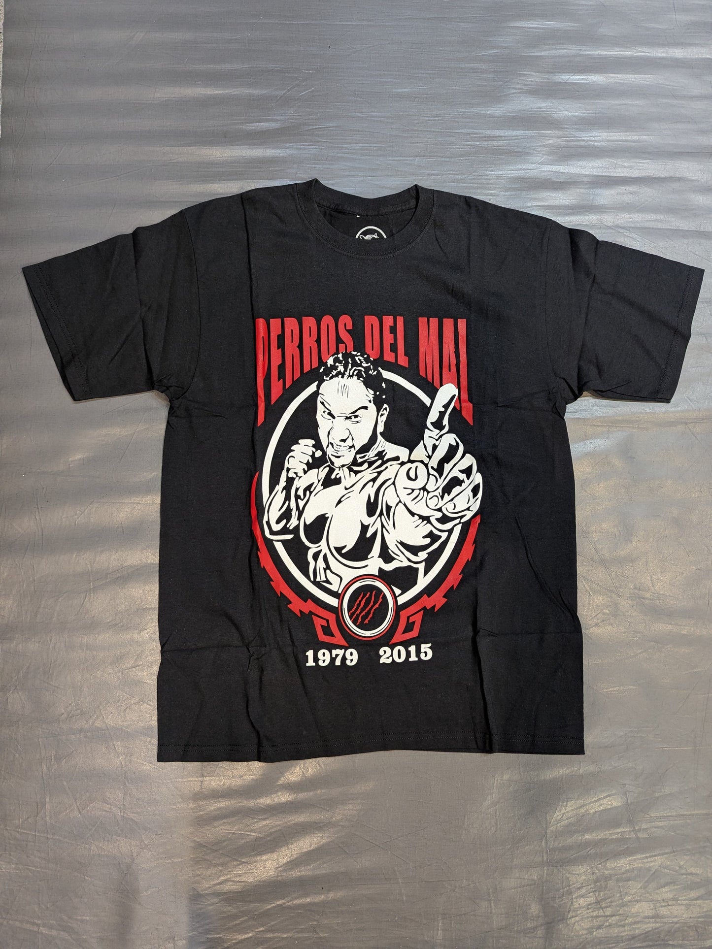 ペロ・アグアヨ・ジュニア「PERROS DEL MAL」イラストTシャツ