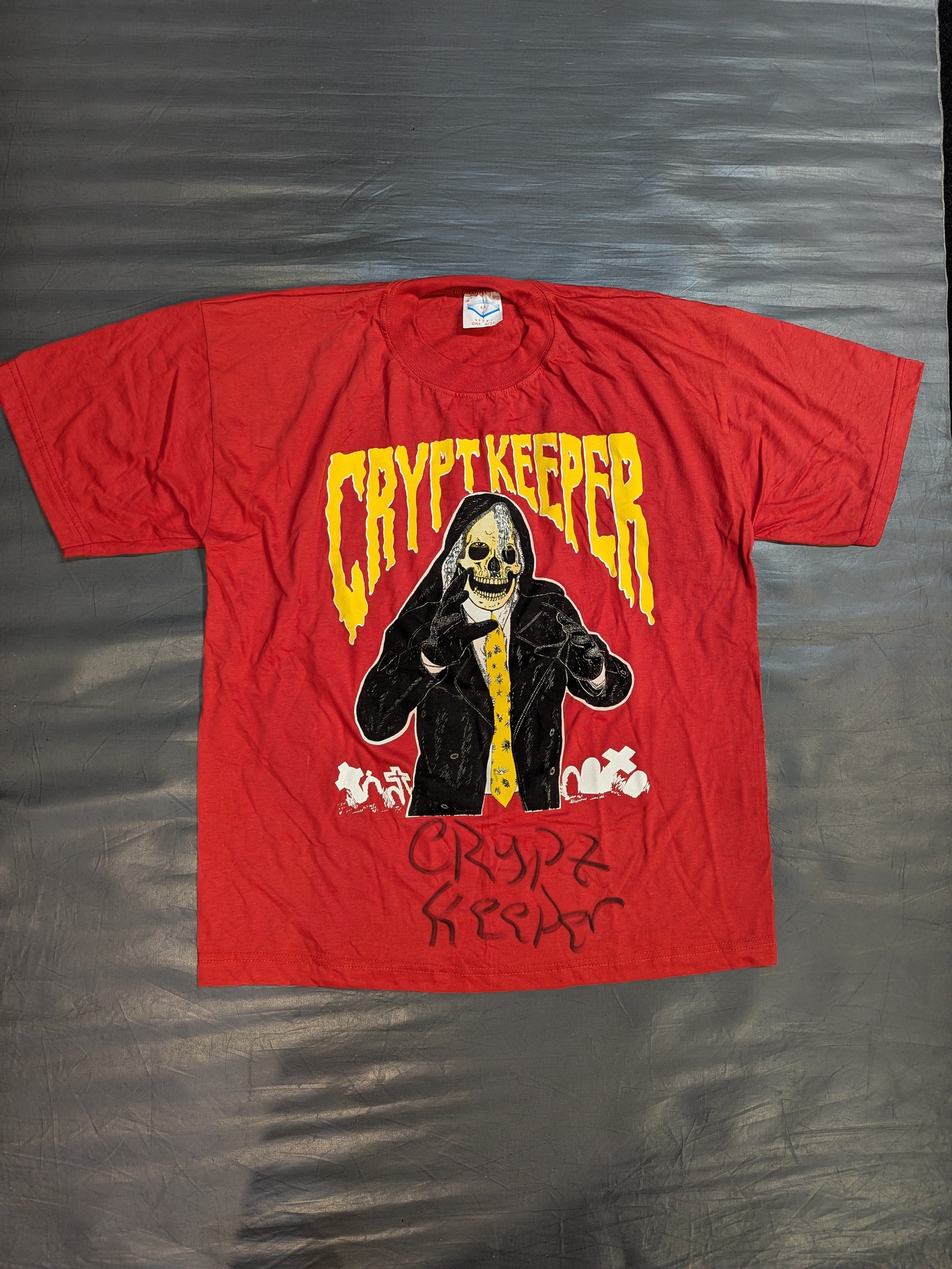 nee グッズ 初期Tシャツ 直筆サイン付 激レア 直筆サイン入り】クリプト・キーパー イラストTシャツ – 闘道館