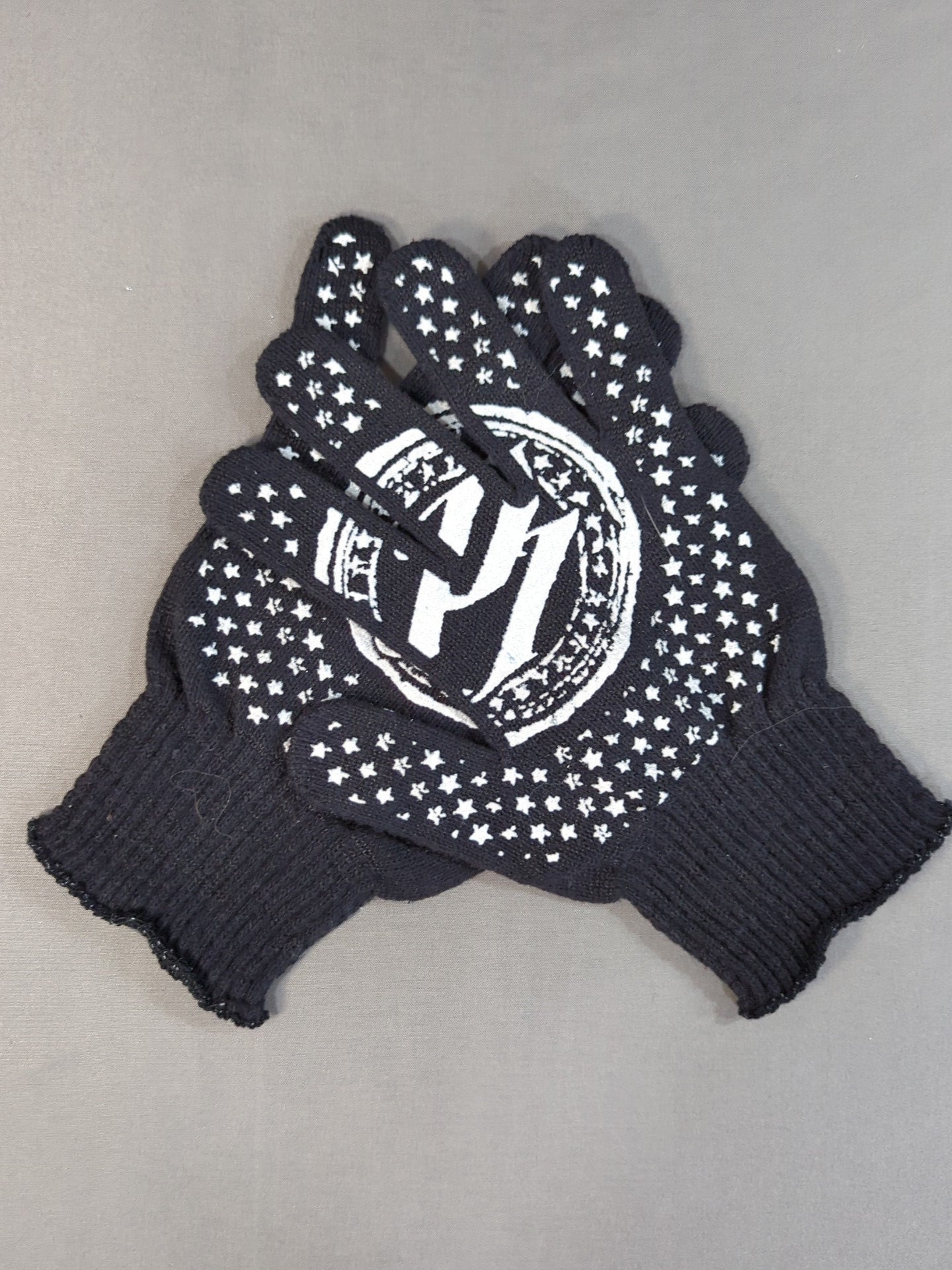 AJ Styles Cheering Gloves