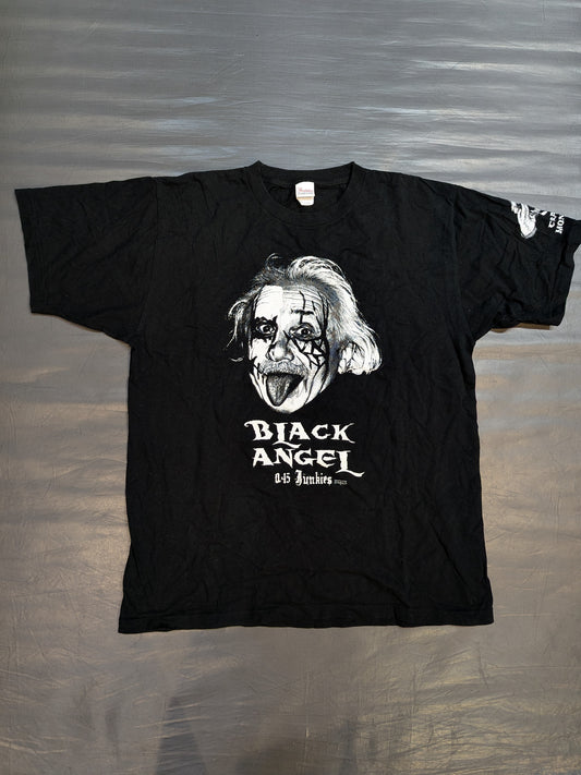 045邪猿気違’s(葛西純＆"黒天使"沼澤邪鬼)「BLACK ANGEL 045 Junkies」アインシュタインパロディ Tシャツ