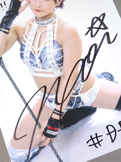 なつぽい 直筆サイン入り スターダムポートレート(S-8)