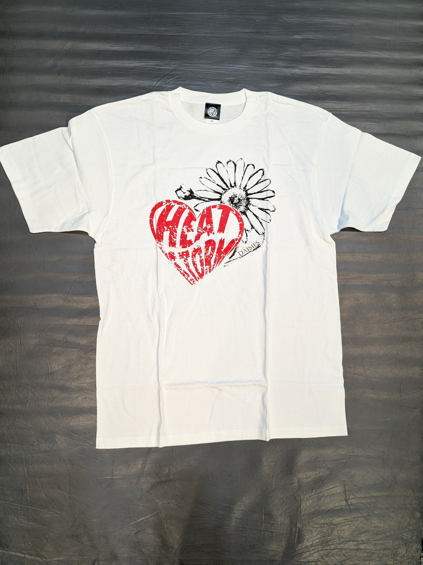 上村優也「DAISIES」Tシャツ