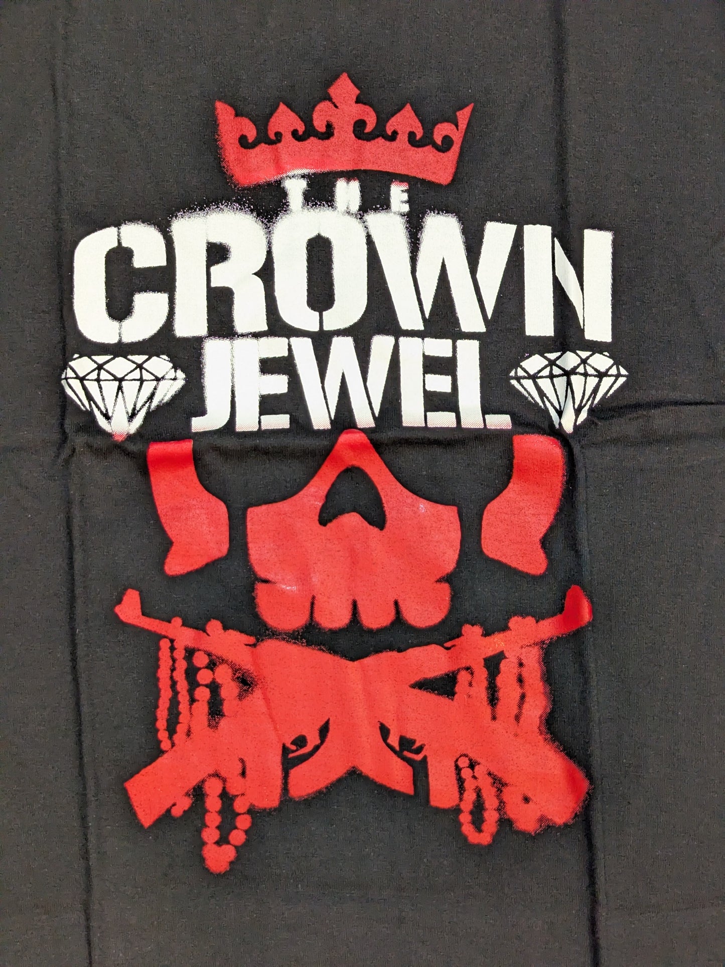 チェーズ・オーエンズ「CROWN JEWEL」Tシャツ(ブラック×レッド)
