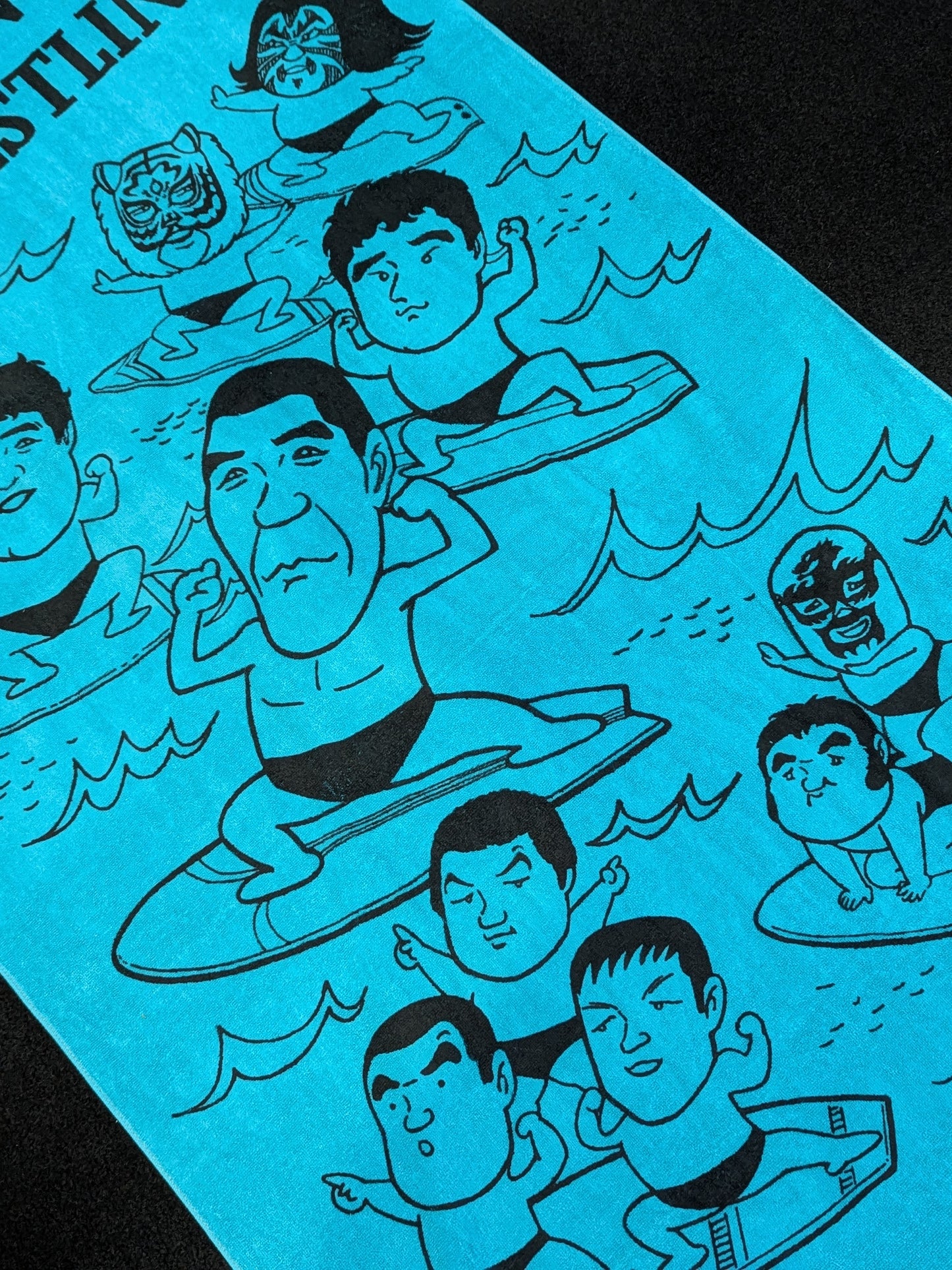 全日本プロレス「選手イラスト」バスタオル(サーフィン・青)