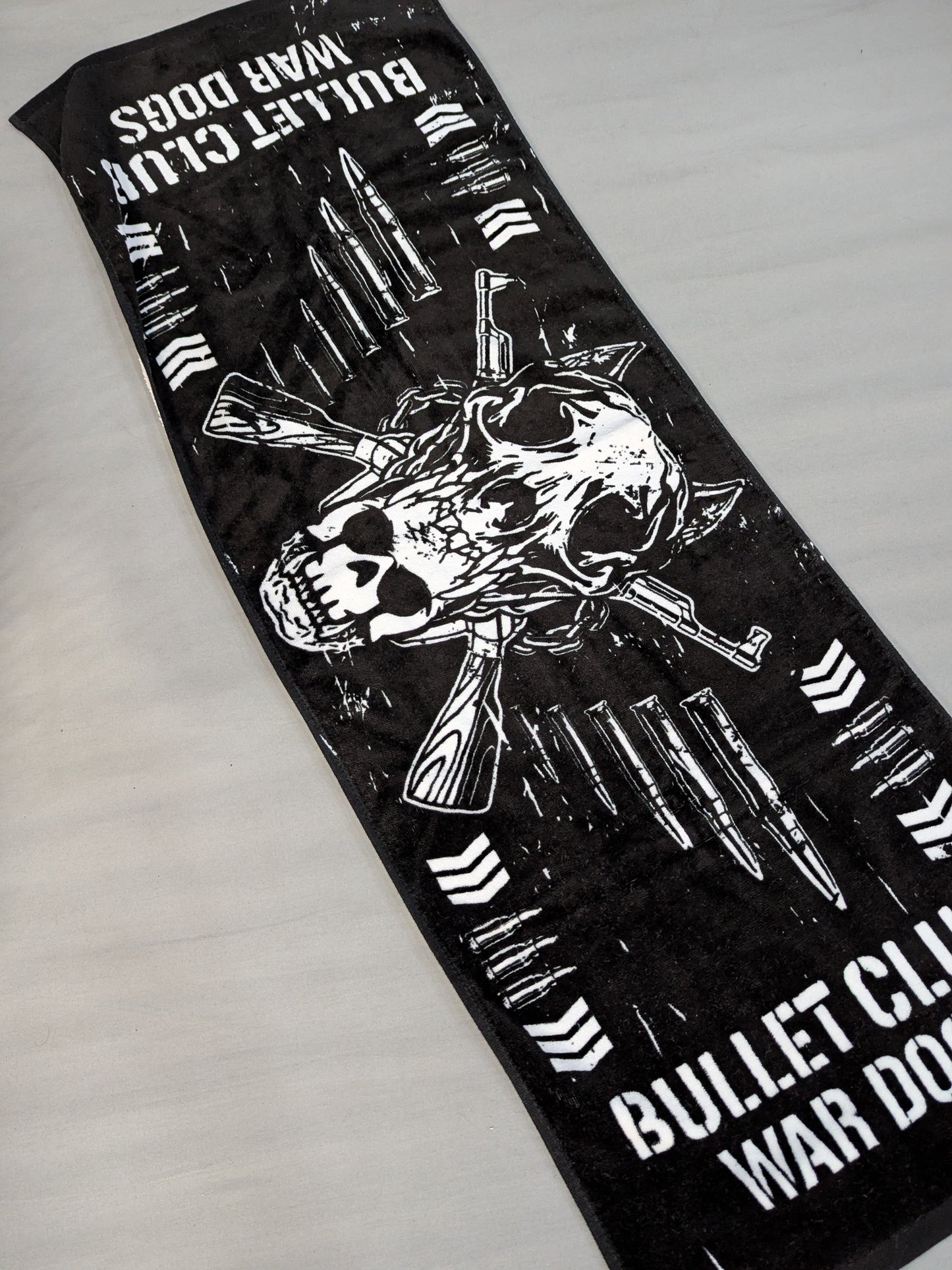 BULLET CLUB WAR DOGS スポーツタオル
