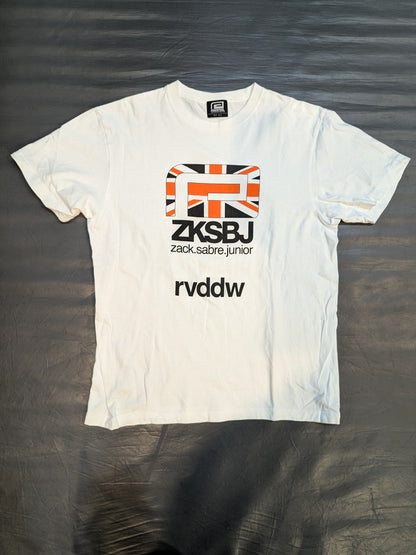 ザック・セイバーJr.「ZSJ BIG MARK」Tシャツ(ホワイト)