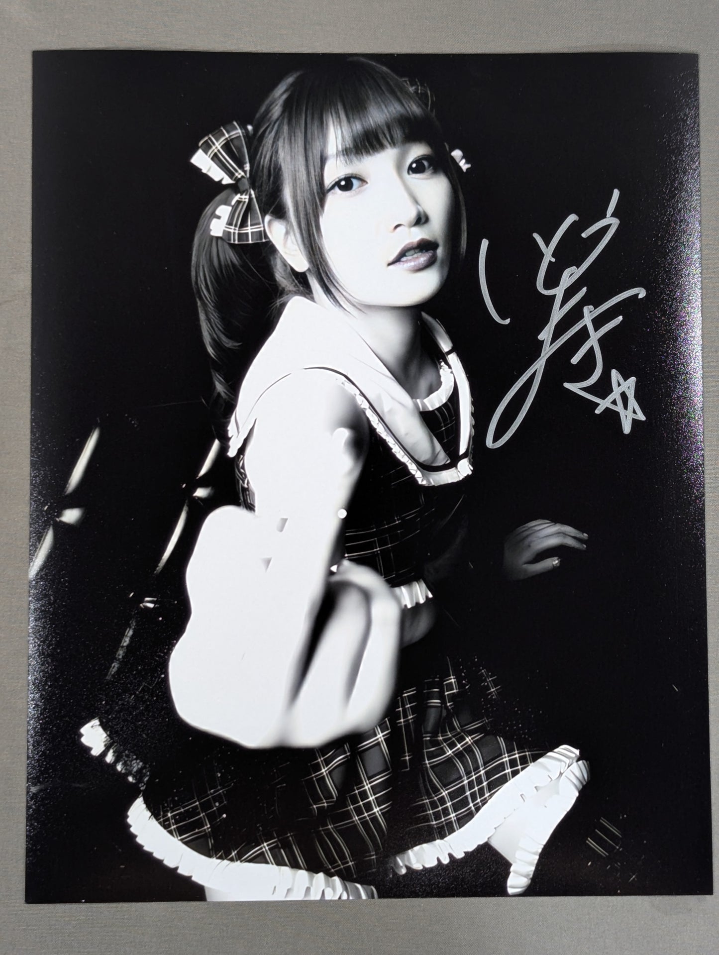 Maki Ito  hand signed autograph Pro-Photo (3)